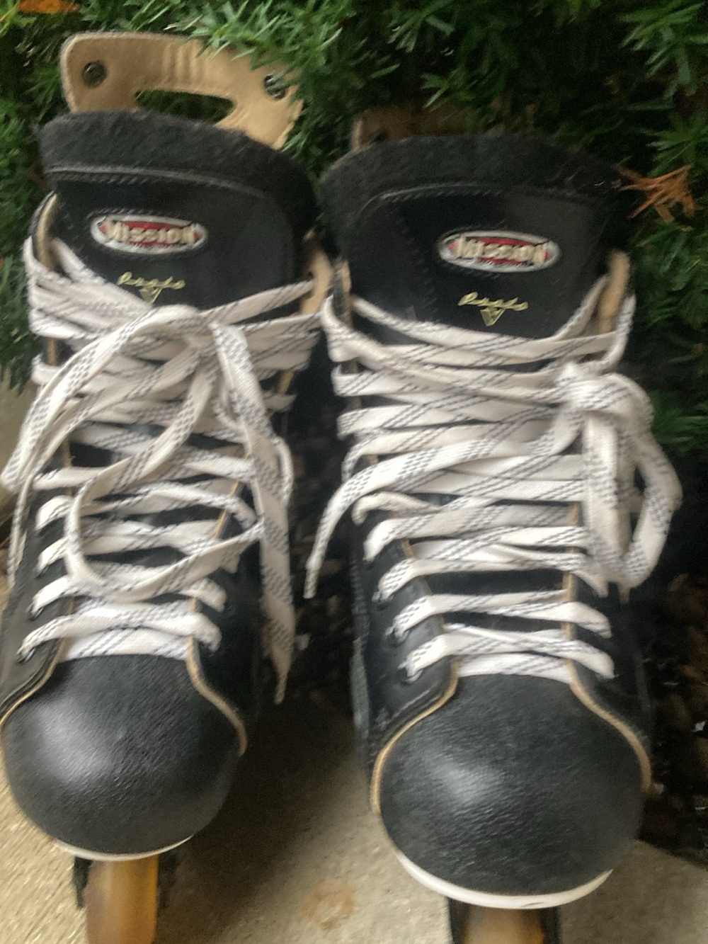 Brand New Mission Proto V 5.3 Men’s Roller Hockey Skates — Size 9